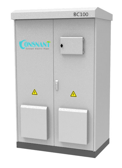 خزانة بطارية خارجية مع مستوى حماية IP 54 ، بطارية ليثيوم أيون مدمجة ونظام BMS