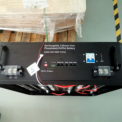 48V LiFePO4 100Ah نظام طاقة قابلة لإعادة الشحن لمحطات التوزيع الداخلية