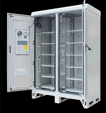 مزود طاقة UPS صناعي معياري 30 - 300KVA أنظمة طاقة غير منقطعة ثلاثية الأطوار